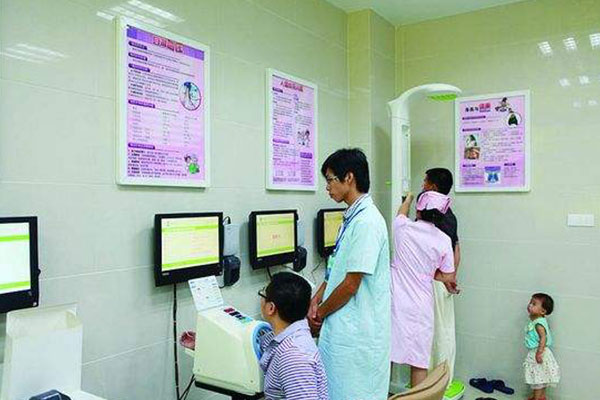 ����С�ݼ�ǿ�˻���ҽ������������ϵ�����Ҫ��